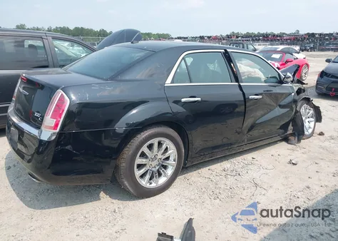 2014 Chrysler 300C из США, поврежденный, VIN 2C3CCAEG0EH181026